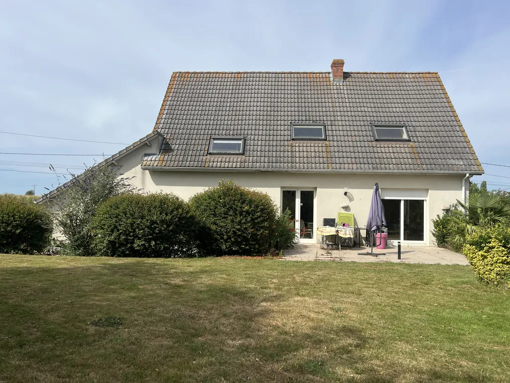 Maison individuelle, sur 1/2 niveaux, en bon état général et située à Sainte Marguerite sur Duclair dans un secteur calme