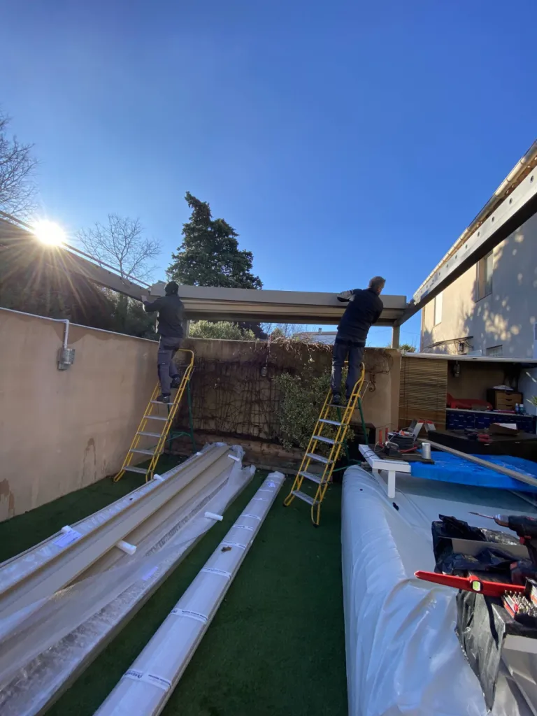 Pose pergola bioclimatique RENSON