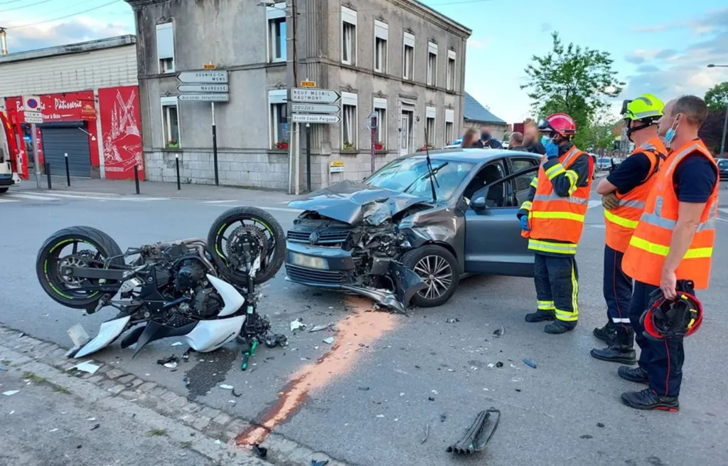 Avocat pour indemnisation accident entre une voiture et une moto à Marseille 13007