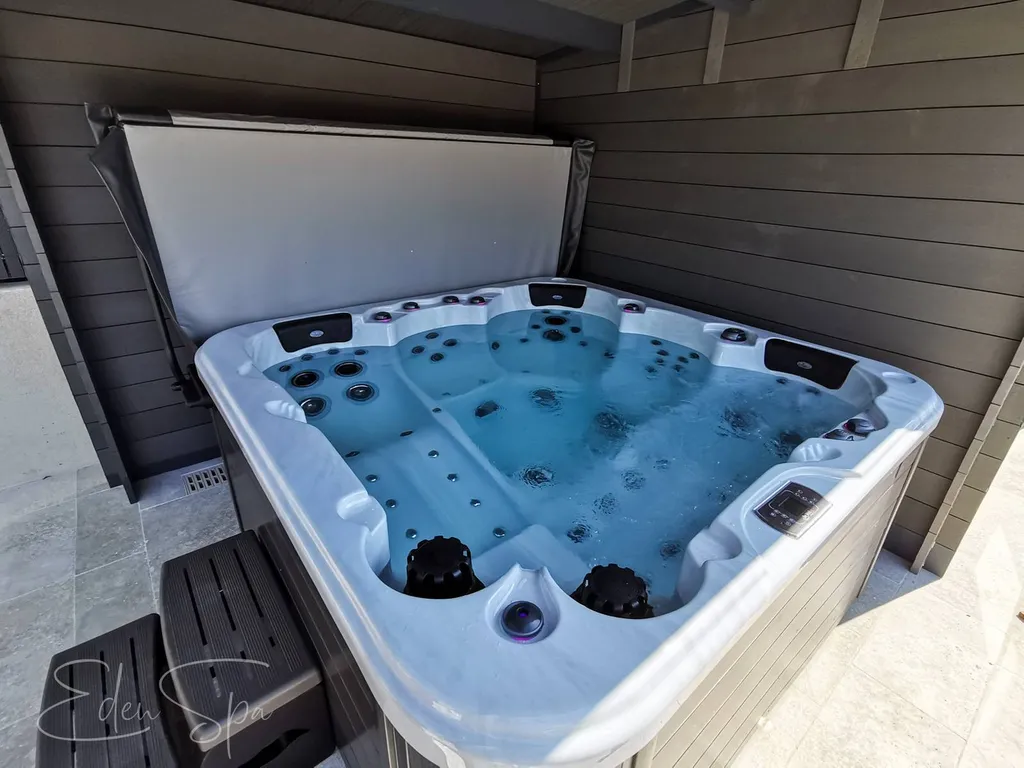 magasin de spa canadien chateauneuf le rouge