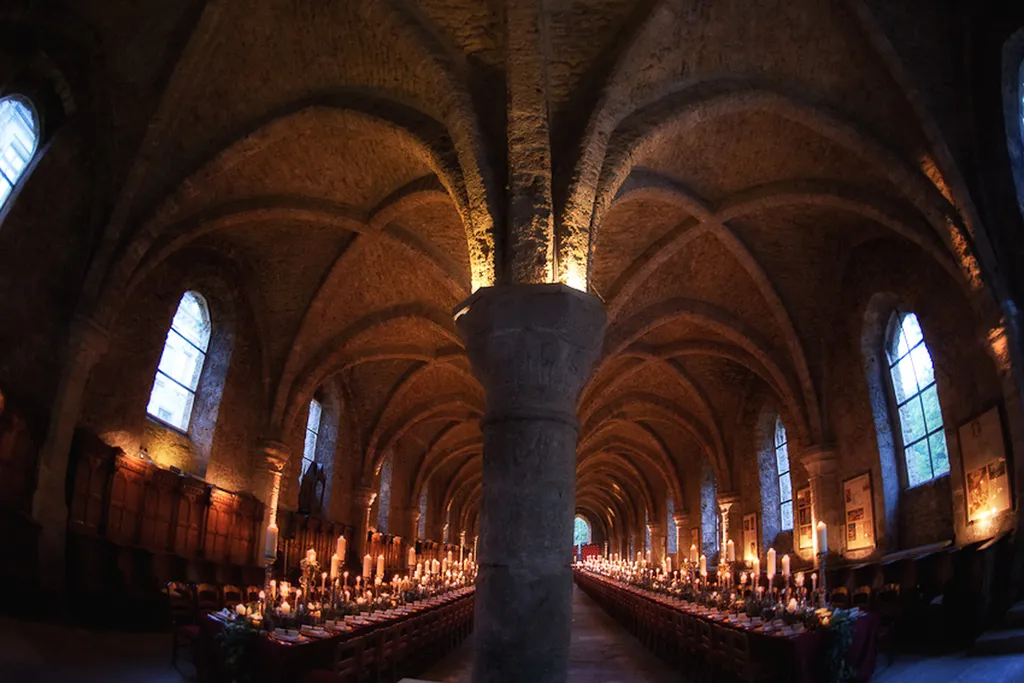 destination wedding planner in Carcassonne