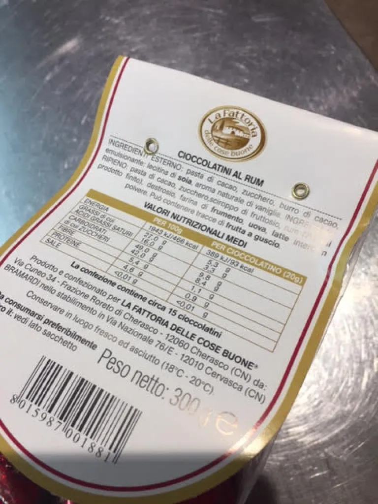 Cuneesi, chocolat typique italien fourré à la liqueur