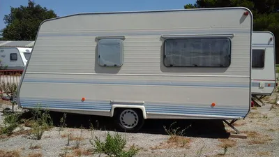 caravane caravelair de 5M à grans 13450 