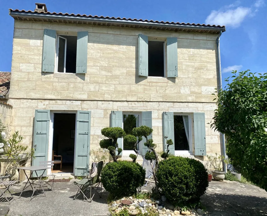 Acheter une Belle Maison en Pierre de 220m2 sur grande parcelle à Latresne Bordeaux Rive Droite