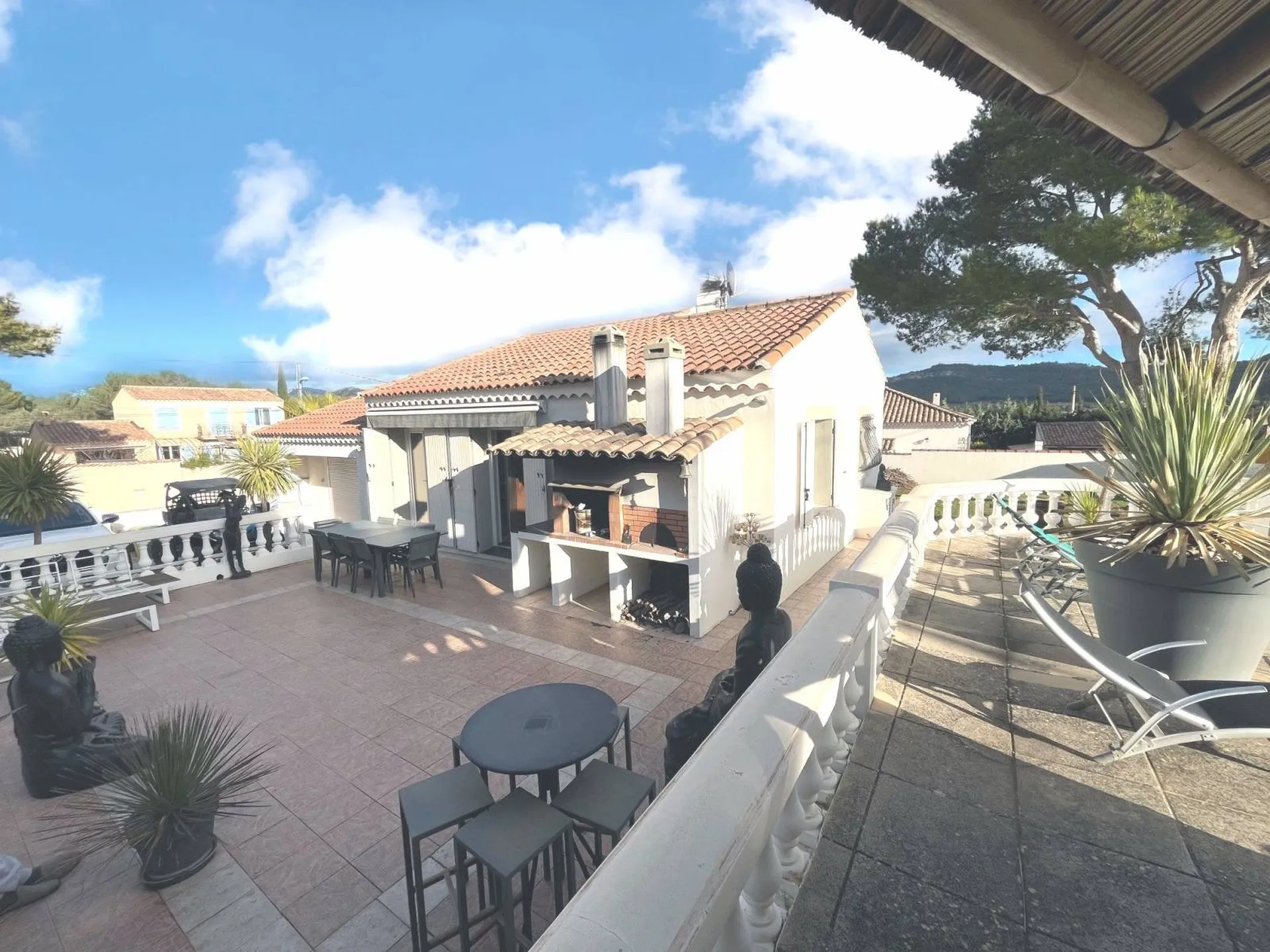 maison à vendre roquefort la bedoule piscine