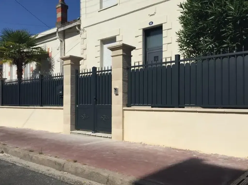 Clôture Tschoeppé : Gamme Elegance en Corse