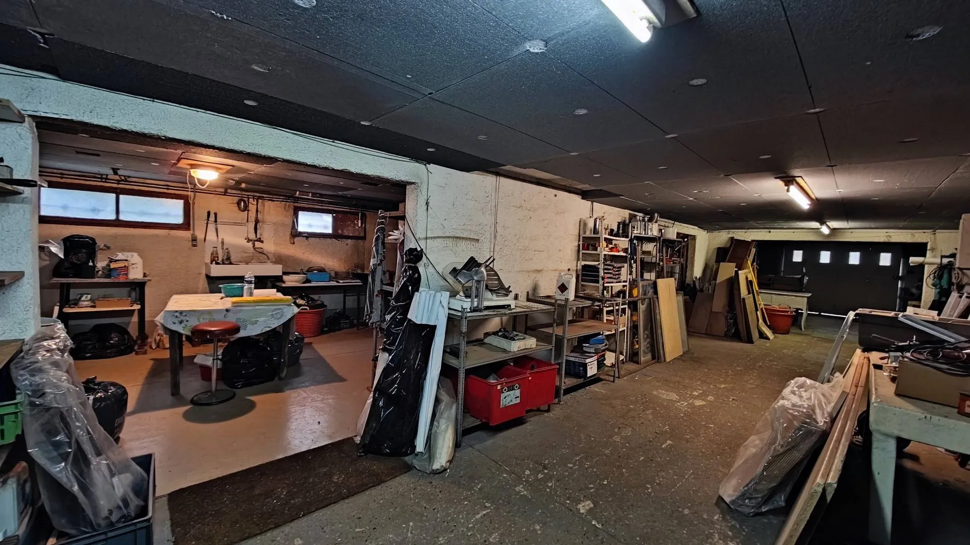 A vendre proriété de 155 m² et sous-sol complet  situé à Puys