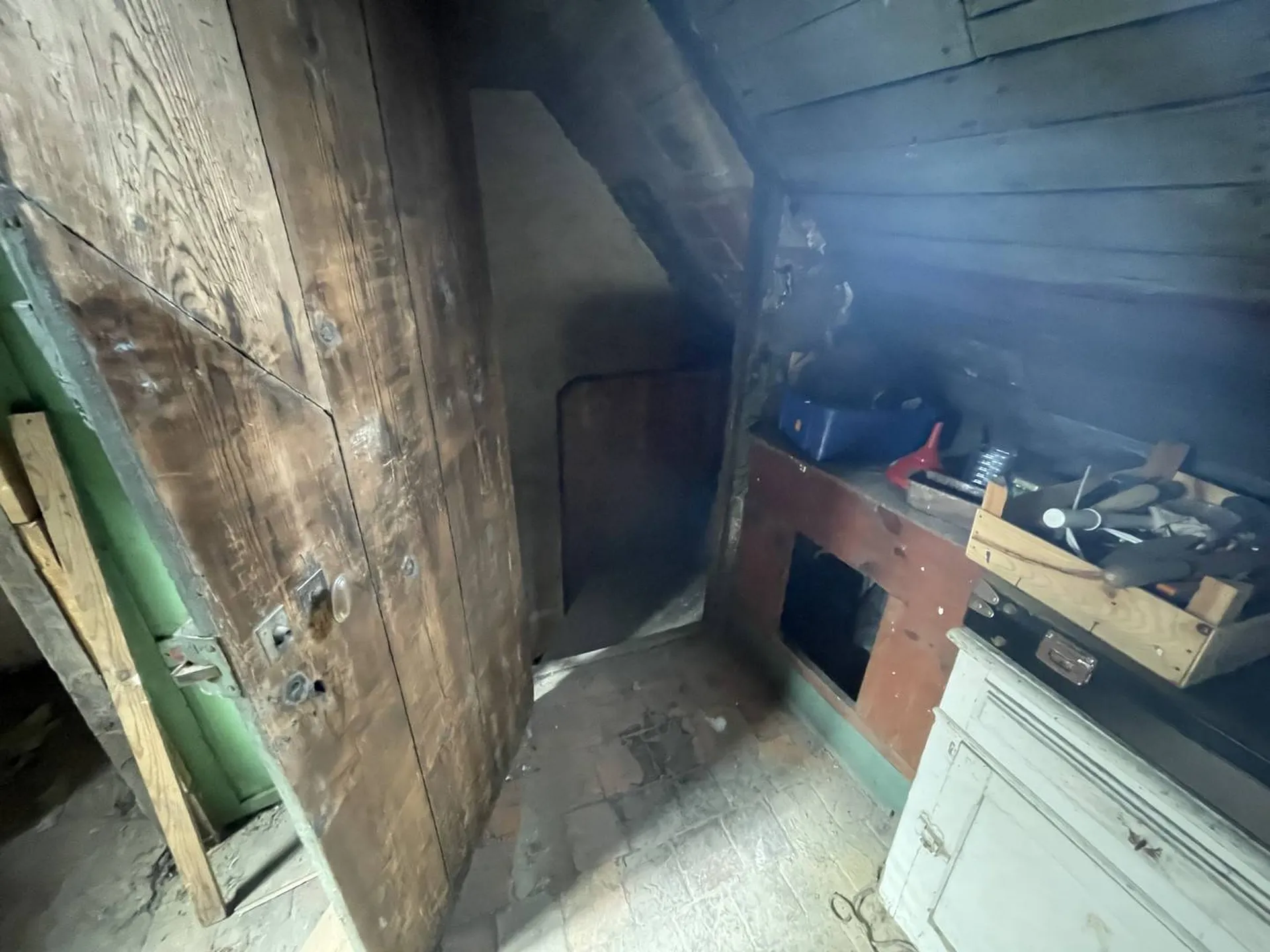 VENDU Maison de pêcheur en pierre et silex, mitoyenne et à rénover, d'environ 60m² sur 3 niveaux.  proche centre ville de Dieppe