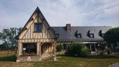Extension colombage à l'ancienne à Honfleur proche Saint Gatien des bois dans le Calvados 14 