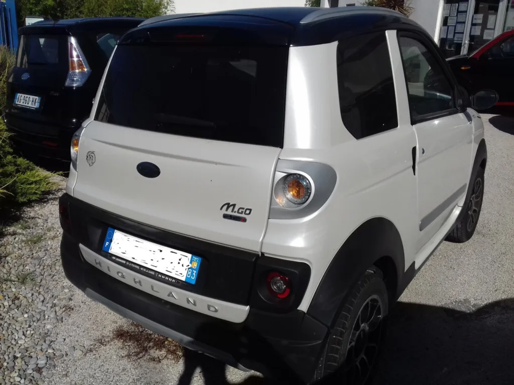 vente voiture sans permis occasion MGO 3 Highland pres de toulon 83