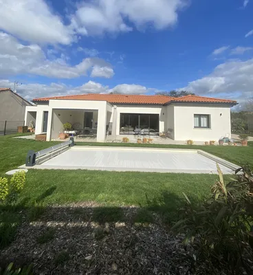 Construire une maison individuelle T5 avec piscine et prestations haut de gamme à Grenade-sur-Garonne