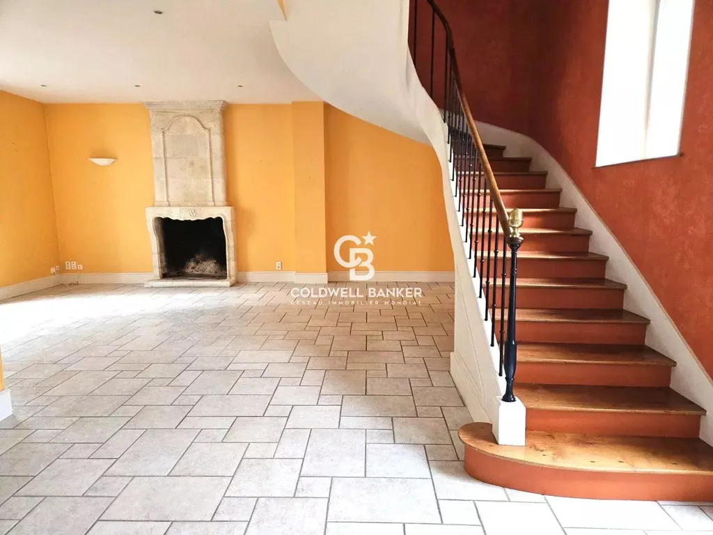 maison en centre ville du mans à vendre avec 5 chambres et un garage