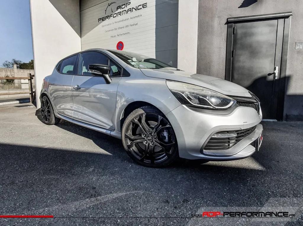 Installation Dump valve Forge Motorsport + Durite Rouge Forge Clio 4 RS 1.6 200 cv | ADP Performance
