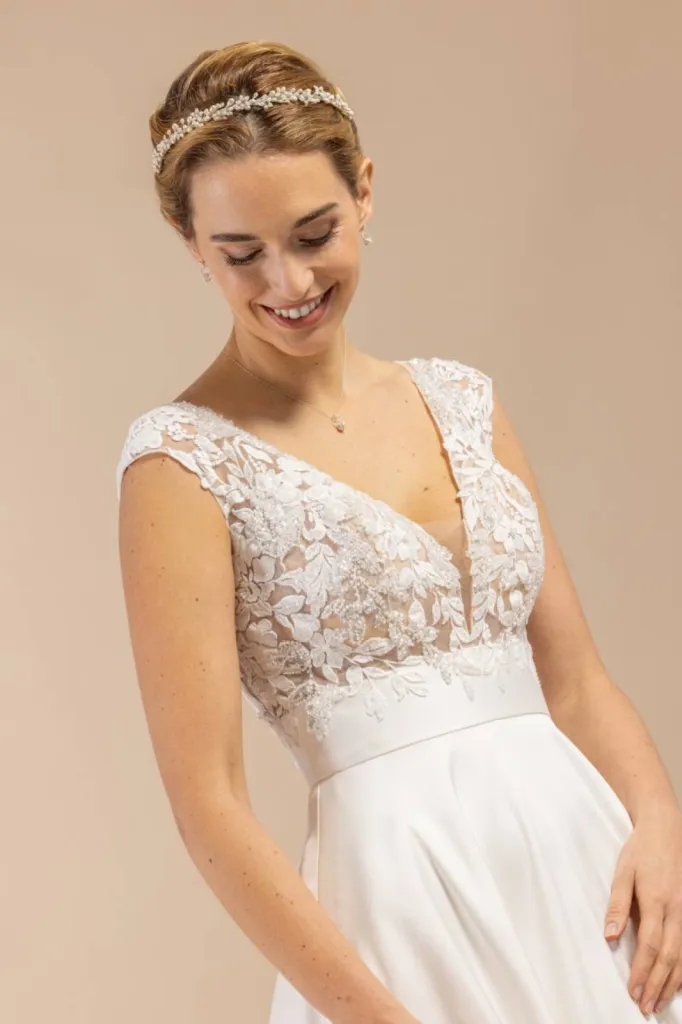 robe de mariée bustier avec ceinture