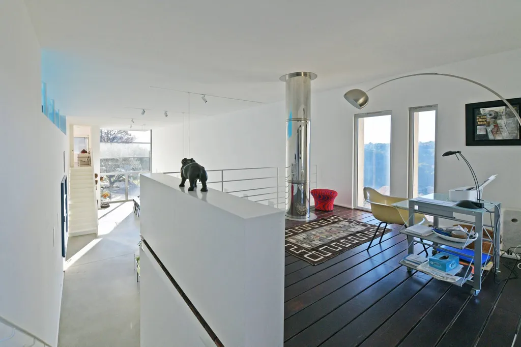 Propriété bioclimatique en position dominante proche village des Monts de Vaucluse   