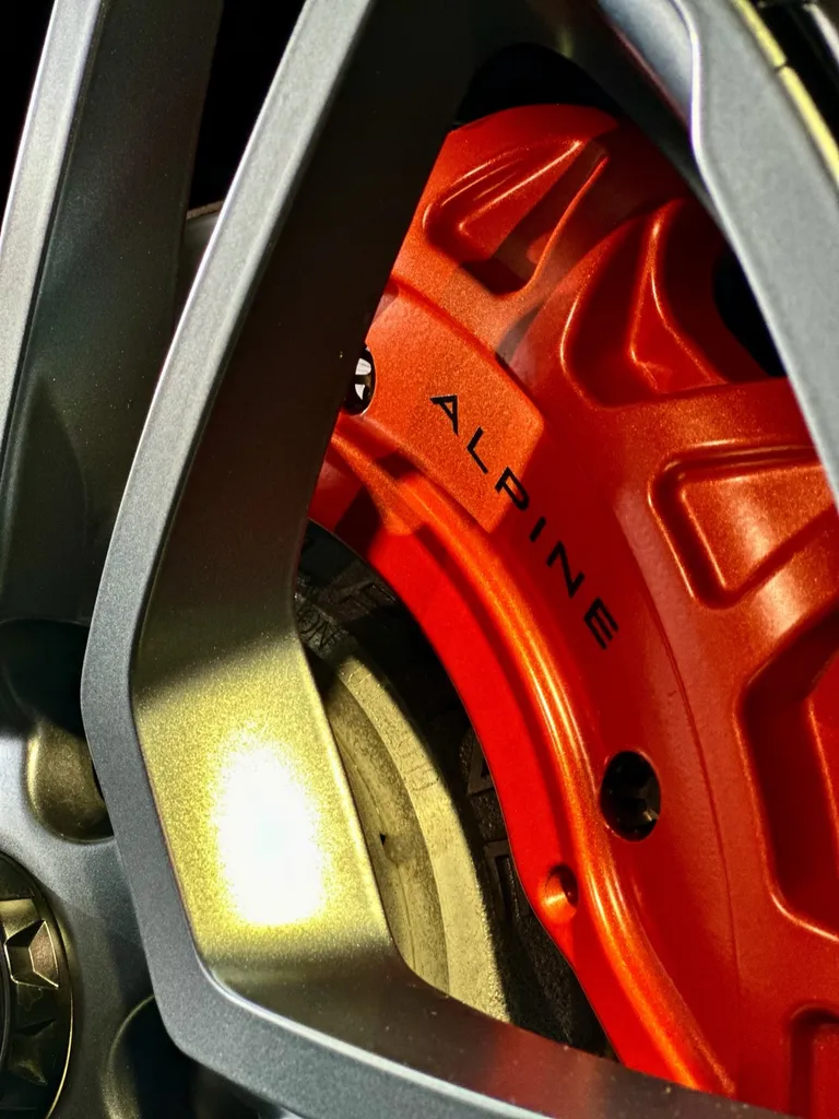 film de protection PPF alpine A110 Lyon traitement céramique protection carrosserie voiture de sport