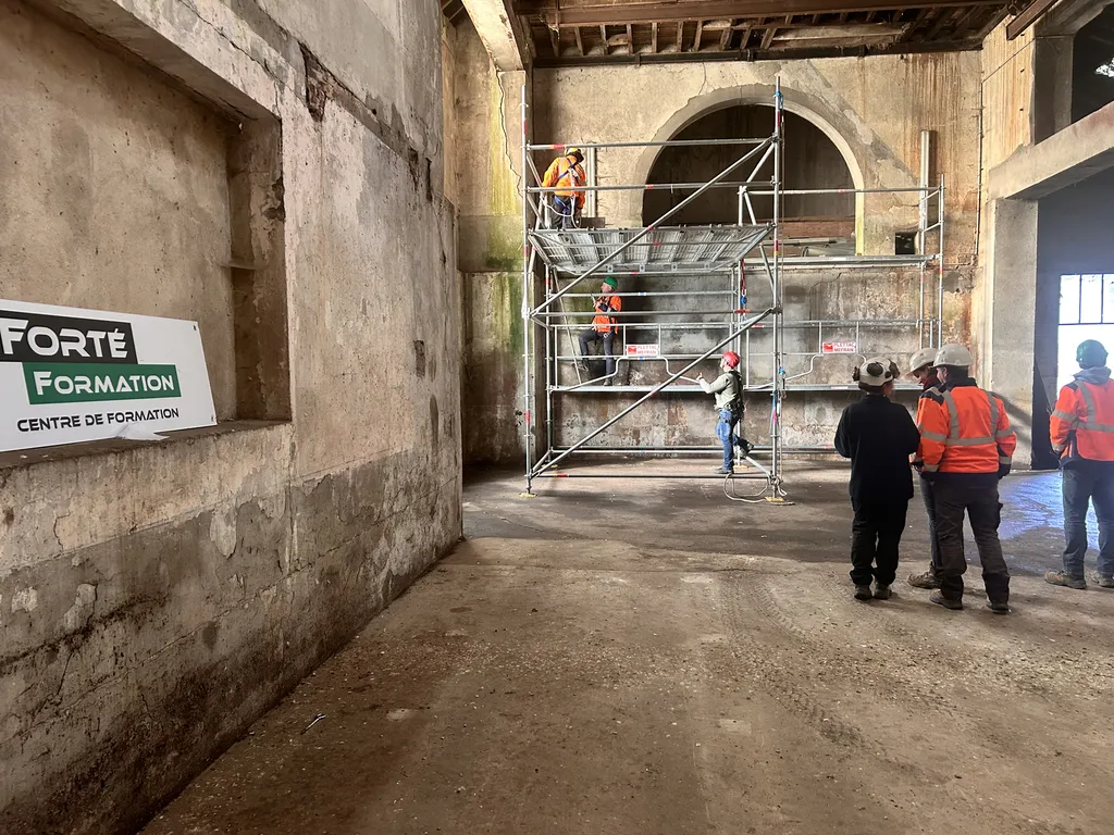 Centre de formation spécialisé dans les formations de travail en hauteur près de Chartres en Eure et Loir