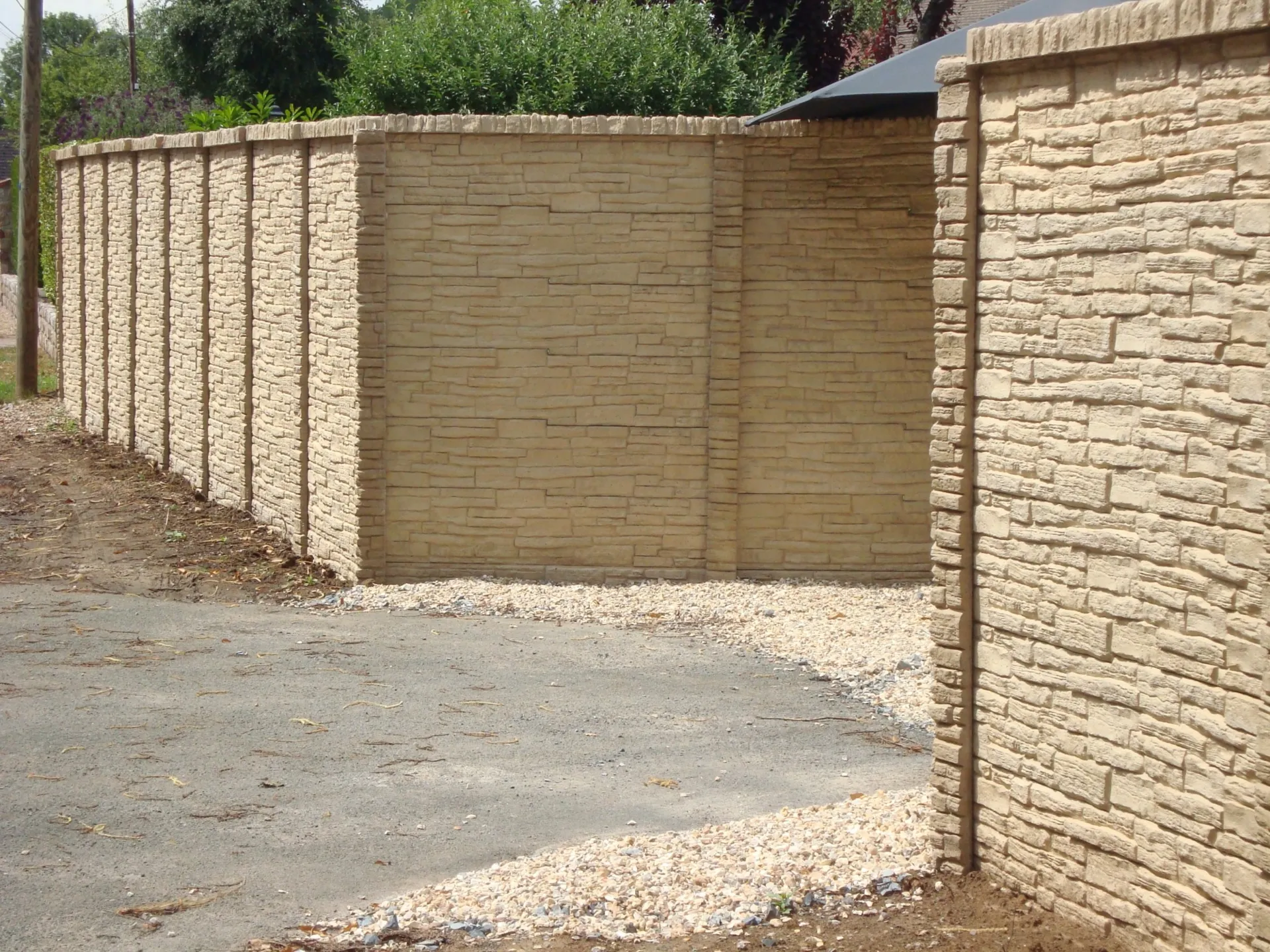 Réalisation de murs en plaques décoratives dans l'Eure 27