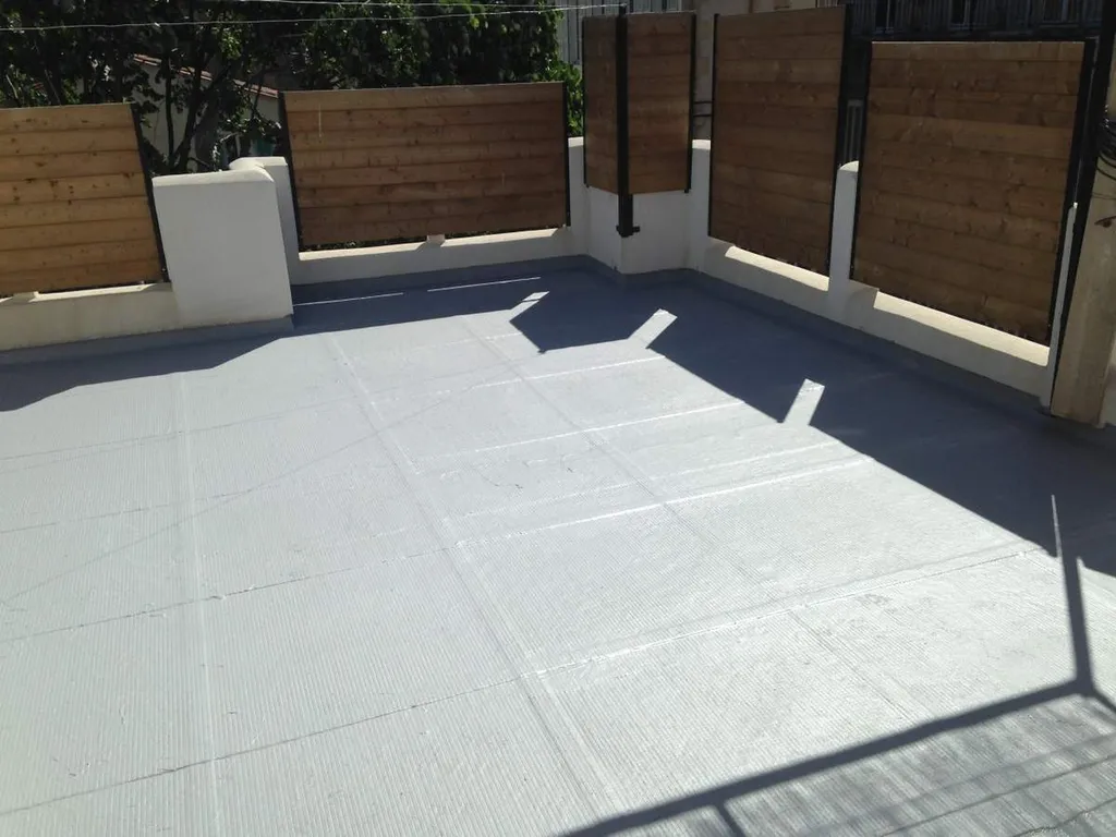 Travaux de rénovation d'une terrasse à Marseille (13006)
