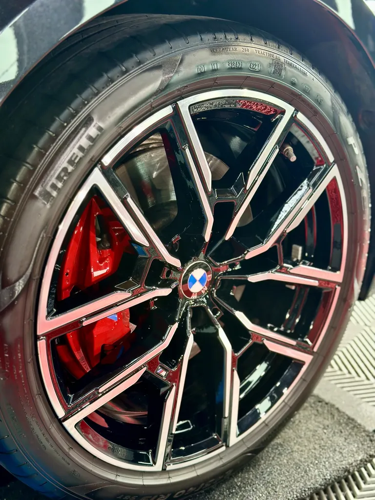 spécialiste du Traitement céramique sur lyon et sa région . spécialisé dans la protection carrosserie BMW 