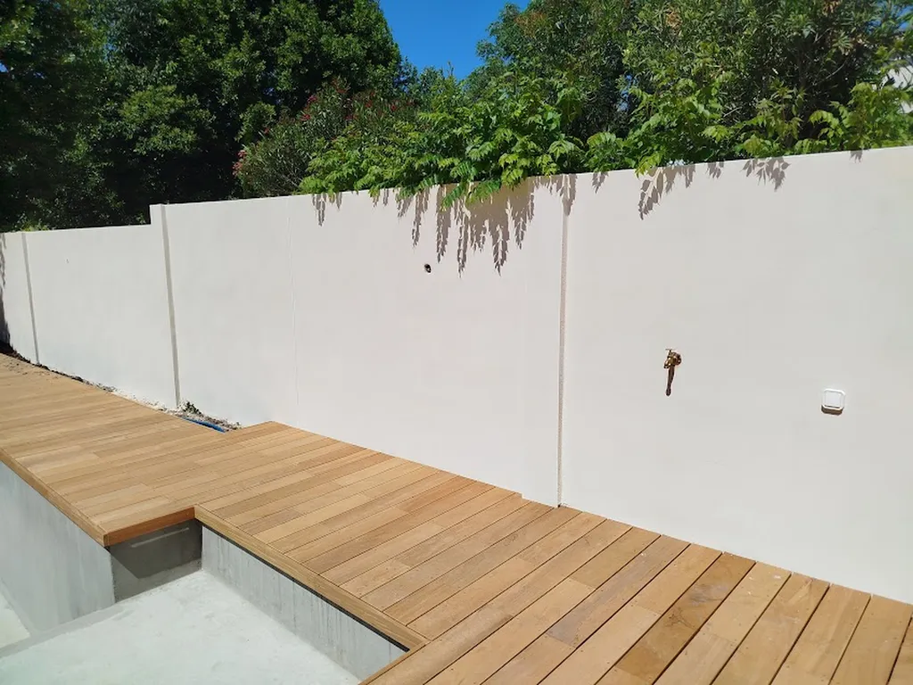 Réalisation d'éclairage piscine par infiny elec à Maurin