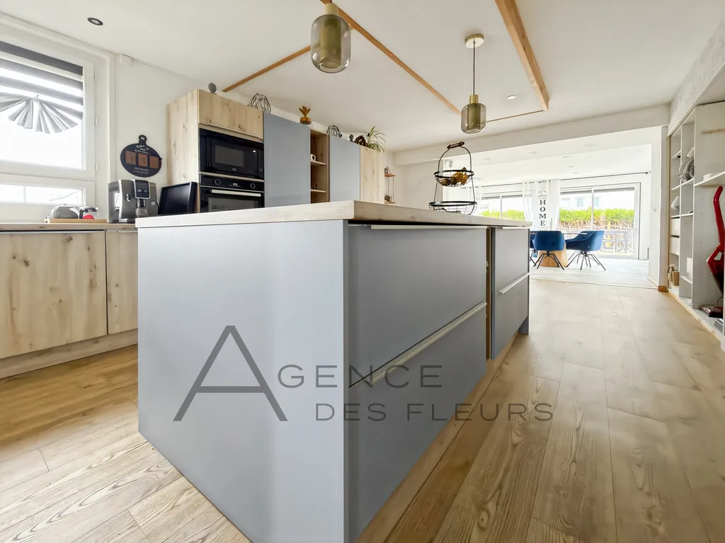 A vendre, maison de 130 m² édifiée sur 608 m² de terrain sur la commune de CAUDEBEC LES ELBEUF 76320