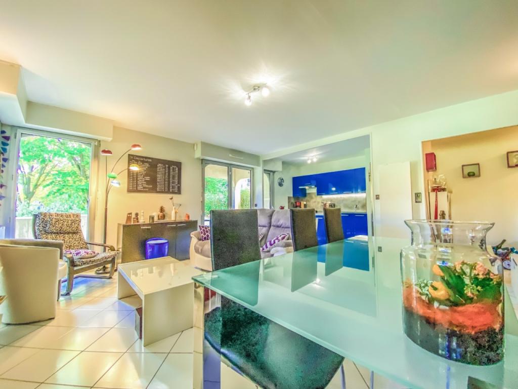 séjour avec cuisine ouverte