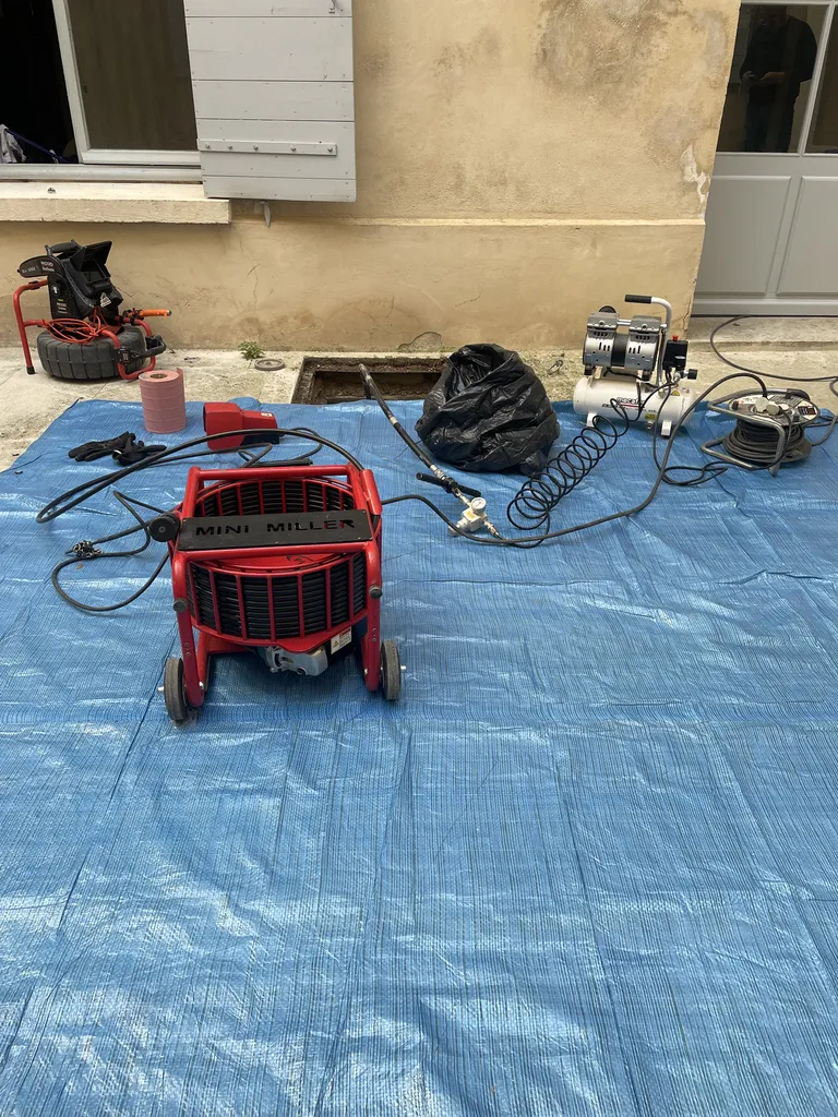 Fraisage et chemisage de canalisation