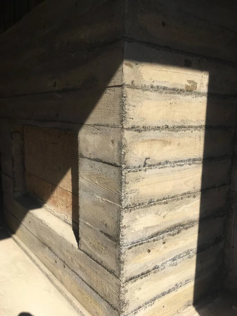 Réalisation d'une cheminée en béton dans une maison neuve à Salon de Provence