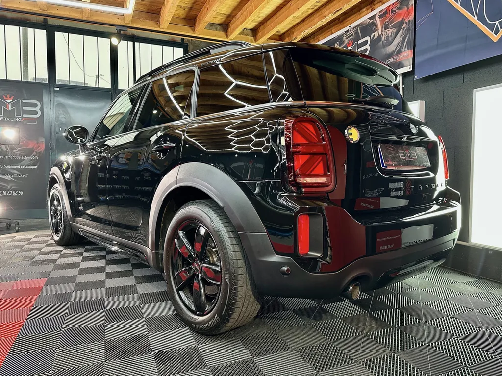 Traitement céramique & polissage multi-étapes sur Mini Countryman – EMB Detailing, spécialiste à Vaugneray (Lyon Ouest)