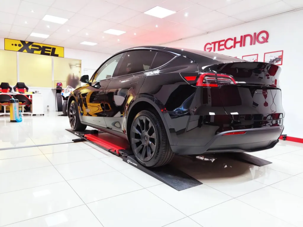 TESLA MODEL Y - PROTECTION INTEGRALE XPEL GARANTIE 10 ANS A VALENCIENNES