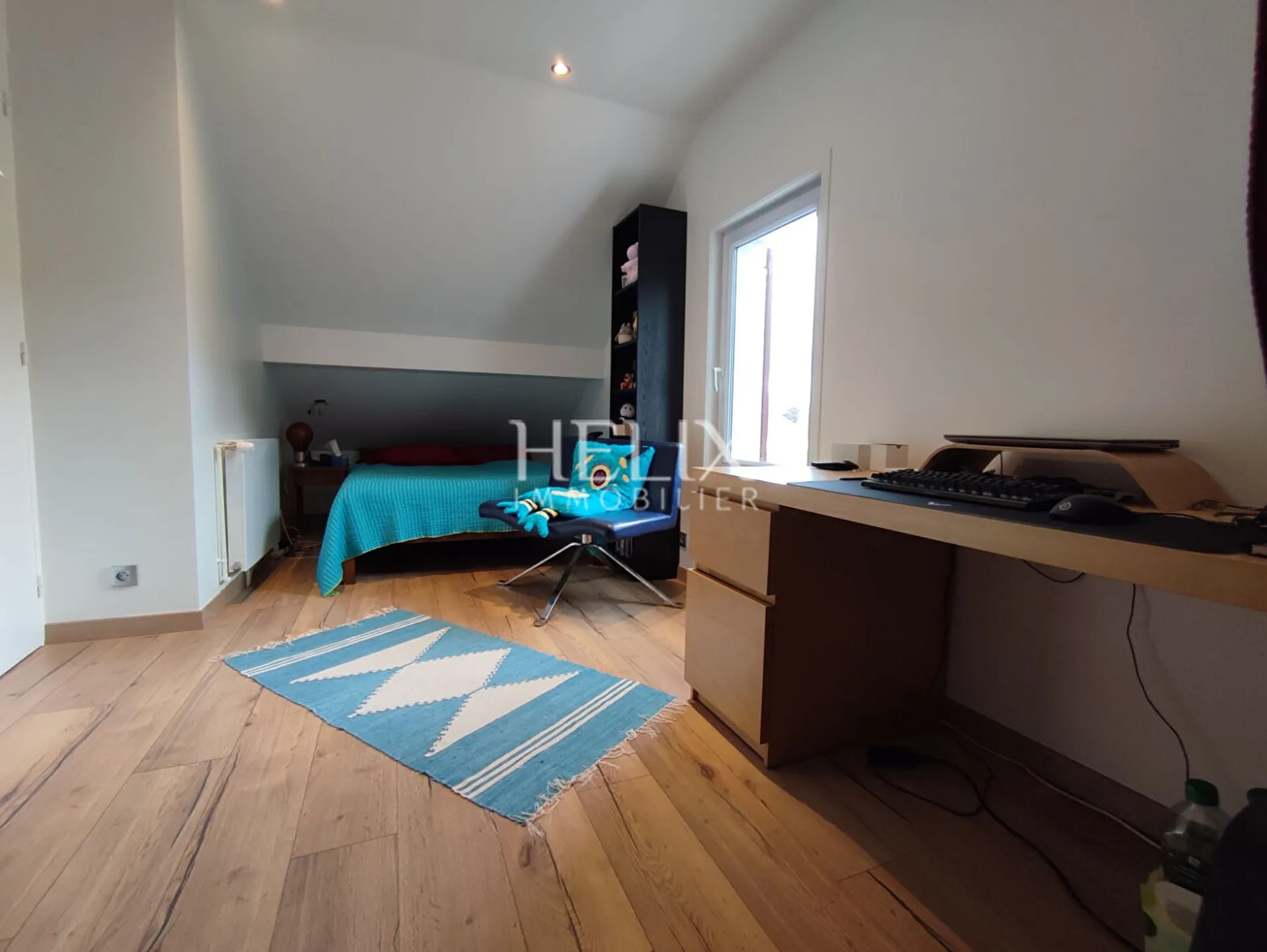 Maison avec jardin intimiste dans le centre de Maisons Laffitte