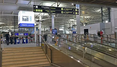 Réserver chauffeur privé VTC terminal aéroport Marseille Provence