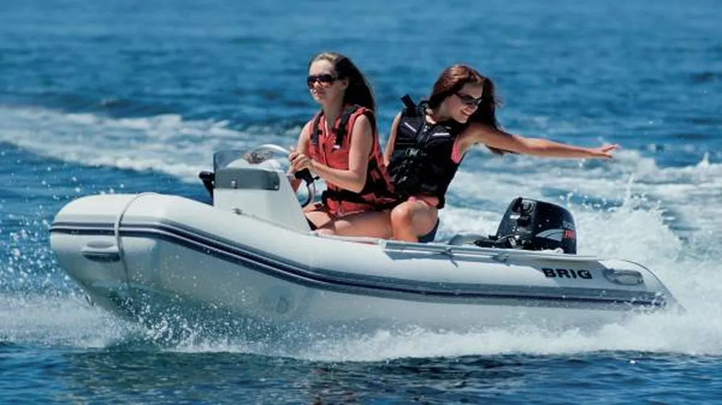 Vente bateaux semi rigides Marseille Brig