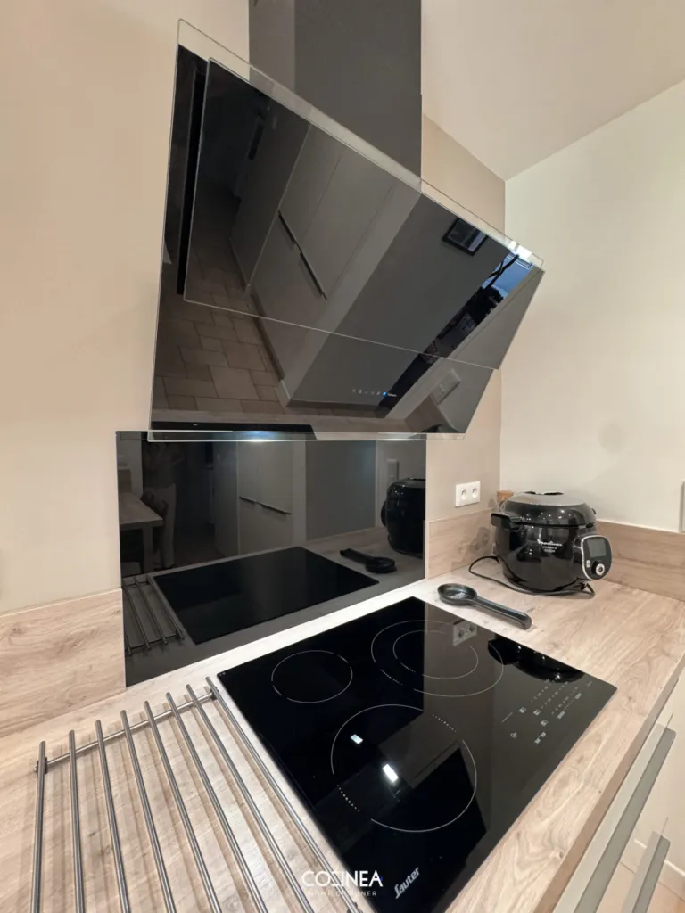 Conception et installation d’une cuisine HÄCKER avec accessoires MSA et sanitaire BLANCO à Portet-sur-Garonne