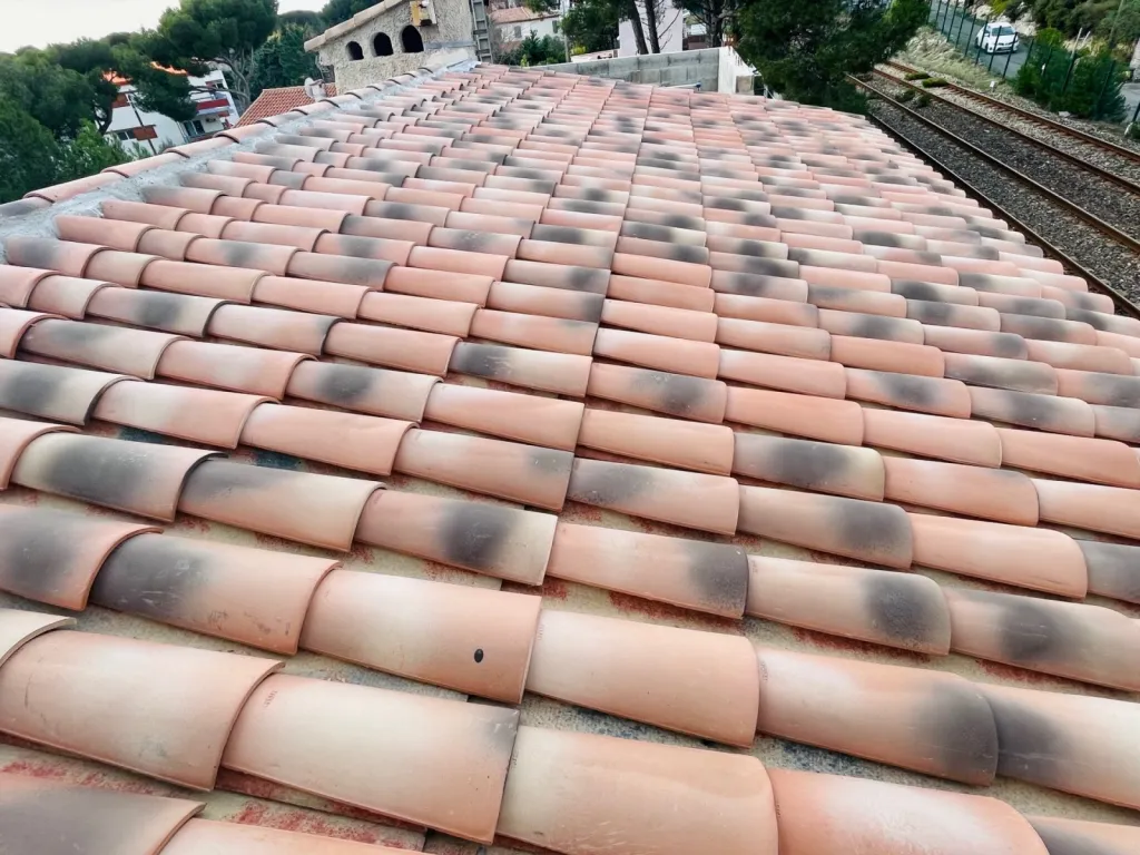 toiture fini en pst canal sur aix en provence