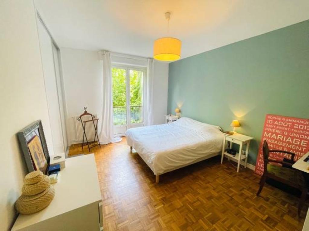 Achat appartement rénové Bordeaux Caudéran  dans une petite copropriété