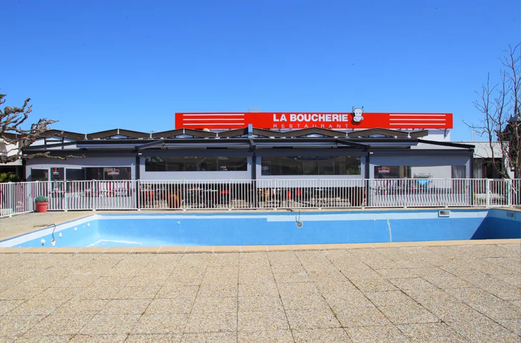 Restaurant La Boucherie - Avignon - Vaucluse - Vue de face des 4 modules terrasse