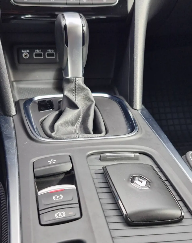 RENAULT MEGANE IV ESTATE TECHNO TCE 140 EDC PACK PARKING / PACK HIVER OCCASION PRES DE TOULOUSE EN OCCITANIE