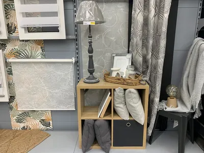 Meuble case - coussins - rideaux - stores