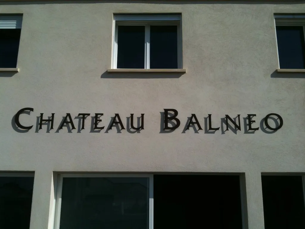 LETTRES DECOUPEES  MARSEILLE