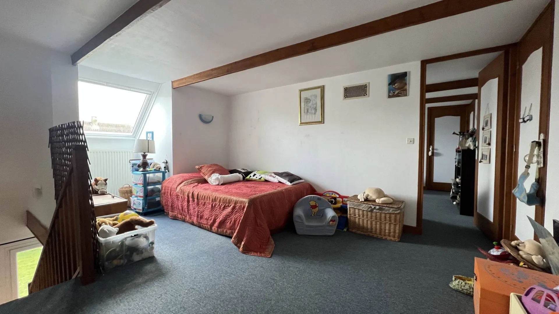 PAVILLON DE CHARME DANS UN CADRE VERDOYANT