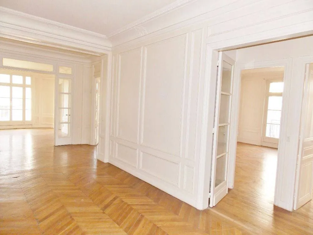 Invalides, à vendre 216 m2, Paris 75007