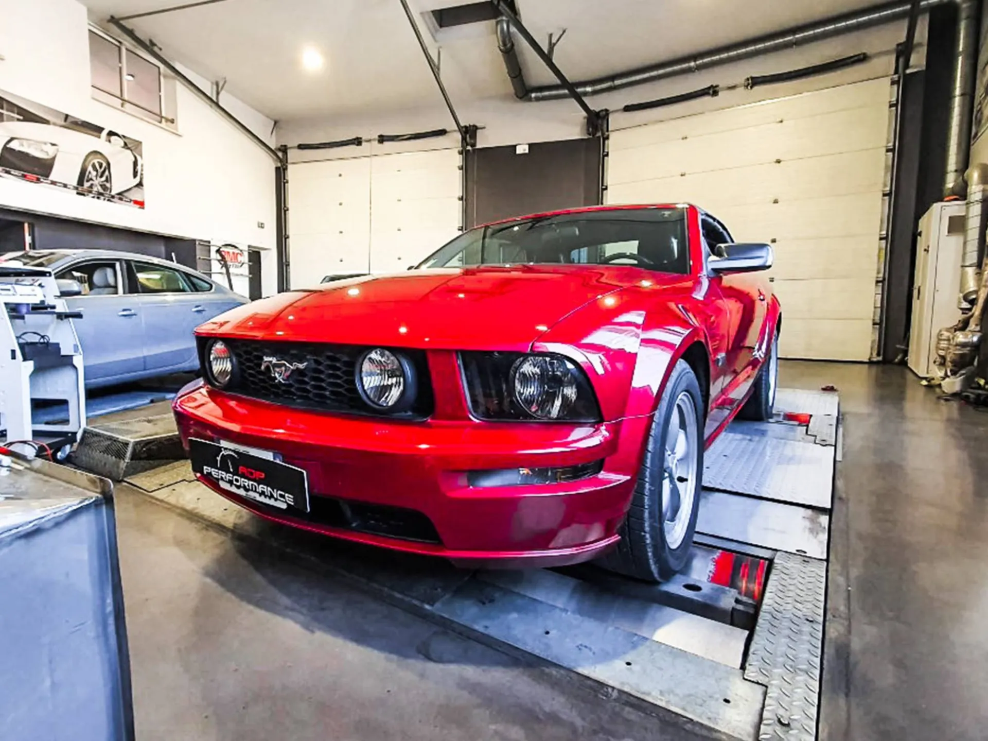 Conversion flexfuel bio éthanol E85 Ford Mustang 4.8 V8 300cv - Reprogrammation moteur E85 - ADP Performance Avignon