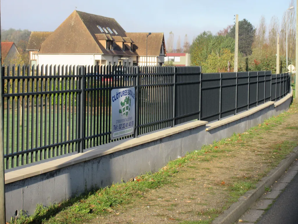 Installation de Clôtures Barreaudage en Acier Haute Sécurité, Modèle Anti-Intrusion à Le Havre en Seine-Maritime 76 et Montivilliers