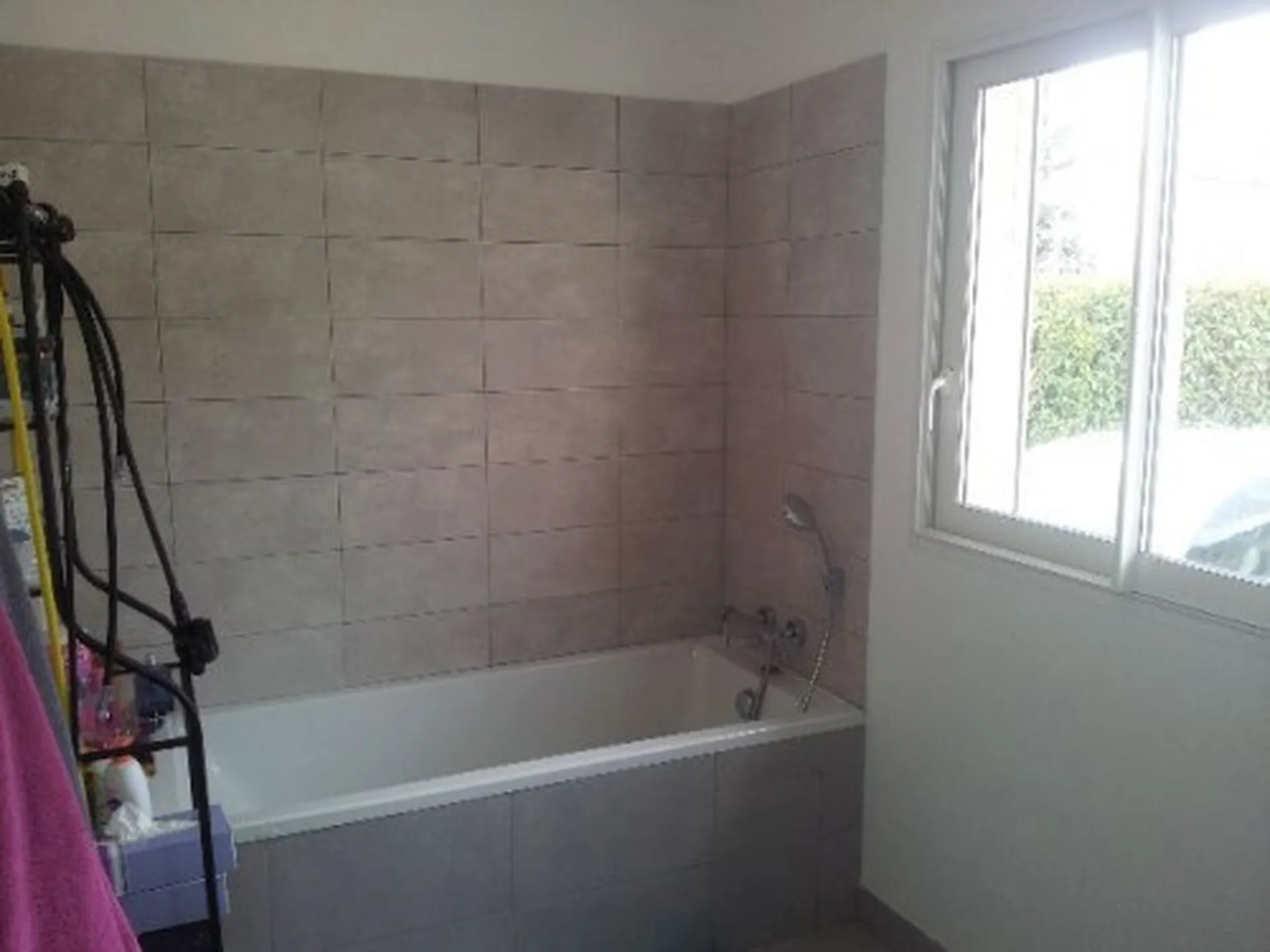 Trouver un logement 5 sur Roquefort La Bédoule dans quartier calme et recherché  sur 625m² de terrain plat et piscinable