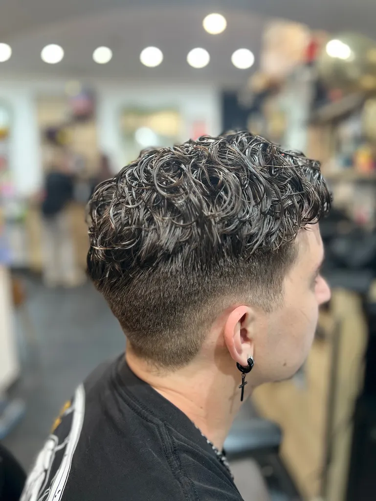 cheveux boucles homme