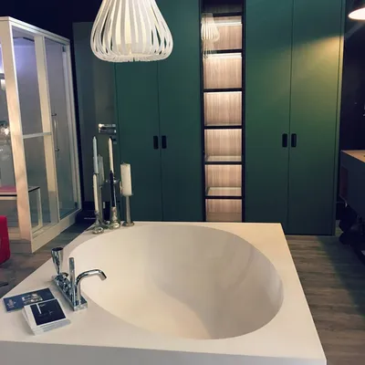 dressing avec portes battantes et verriere