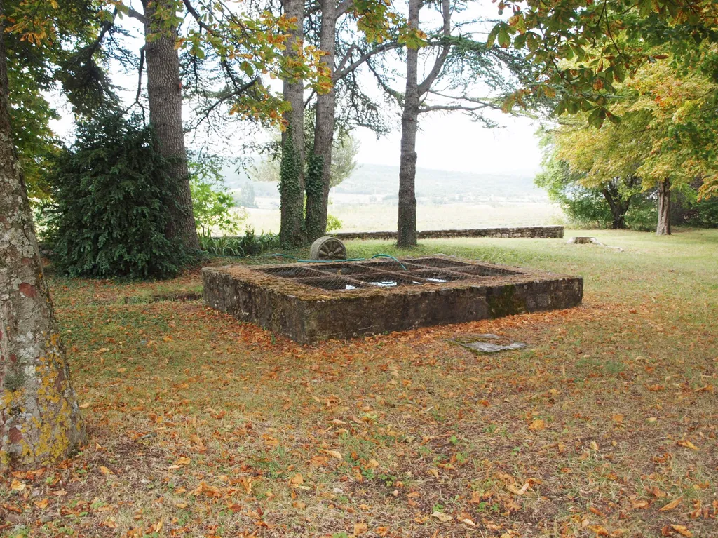 Pays de Sault, maison bourgeoise à vendre sur 27 hectares 