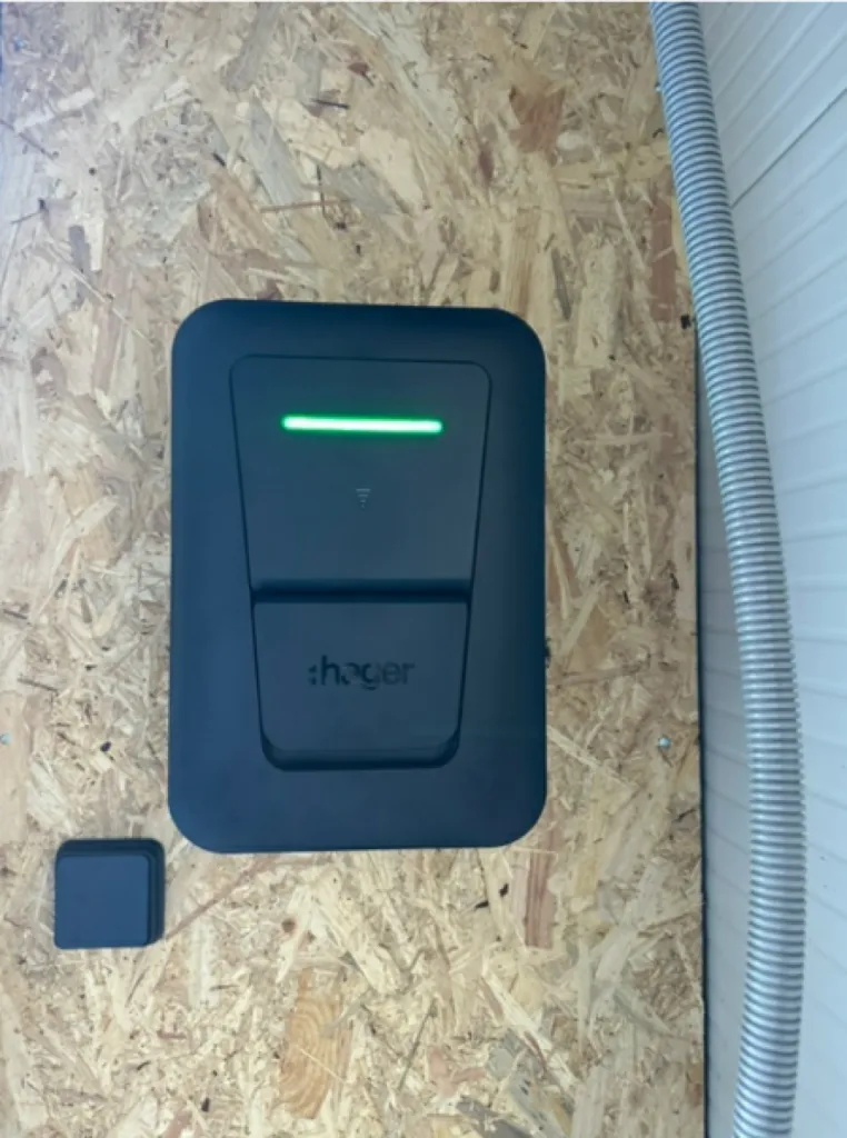 Pose d'une borne de recharge pour véhicule électrique à partir de 1 990€ à Grasse et les alentours